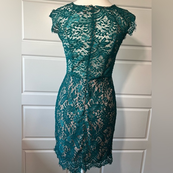 Lace Sheath Dress - Emerald Green, Lined, Cocktail, Party - Size Small - Picture 4 of 6